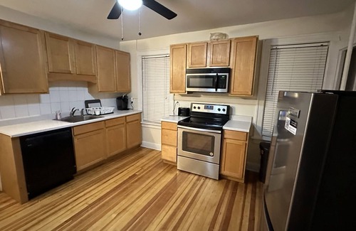 Buckingham Lake - Crestwood Apartment | Albany Home
