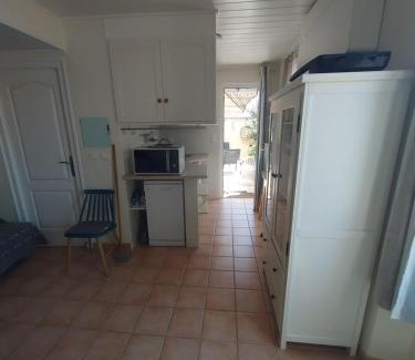 Salses-le-Chateau Apartment | ALBASUD - Appartement meublé avec terrasse - Salses le Chateau 66