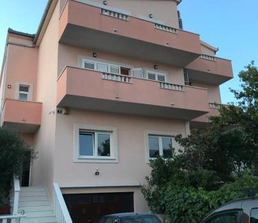 Kastel Sucurac Apartment | Albatros