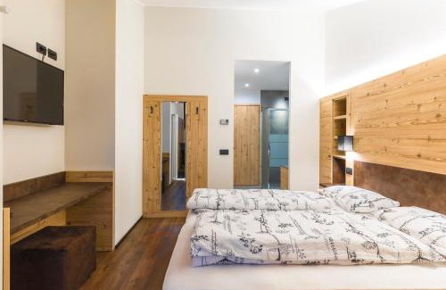 Tartano Hotel | Albergo Ristorante Miralago