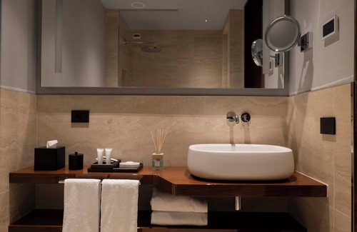 Loano Hotel | Albergo Yacht Club Marina di Loano