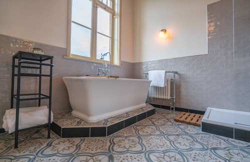 Bedford House | Albero