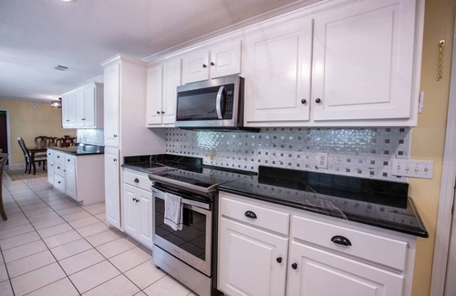 Albertville House | Albertville lovely 3 bedroom family home