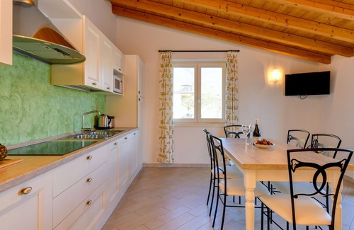 Tignale Apartment | Albicocca: lake view, nature and relax