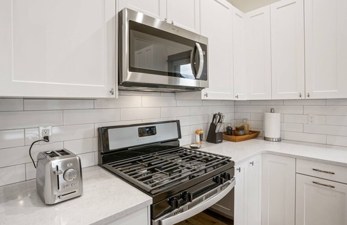 Four Corners House | Albrey Trail Retreat -Townhouse Located in Bozeman's Four Corners Area