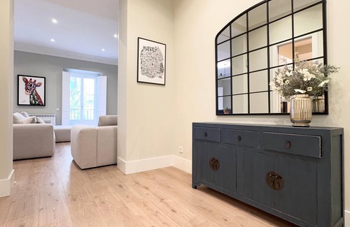 Recoletos Apartment | Alcalá Gate exquisite Luxury Seasonal