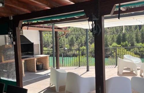 Tolosa House | ALCALA DEL JUCAR, Casa rural Rio Tranquilo 1 -Piscina privada-