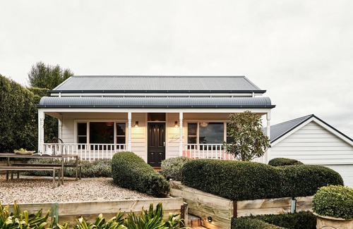 Hepburn Springs House | Alchemy House- 3 bed, firepalce with fanastic views