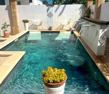 Marina di Mancaversa Bed & Breakfast | Alchimia tra suoni e colori