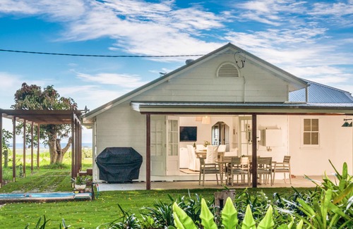 Knockrow House | Alcorn Cottage at Knockrow - Alcorn Cottage is your perfect Northern Rivers hinterland tree change farm stay getaway