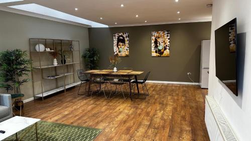 De Beauvoir House | Aldo's 2 Bedroom Townhouse London N1