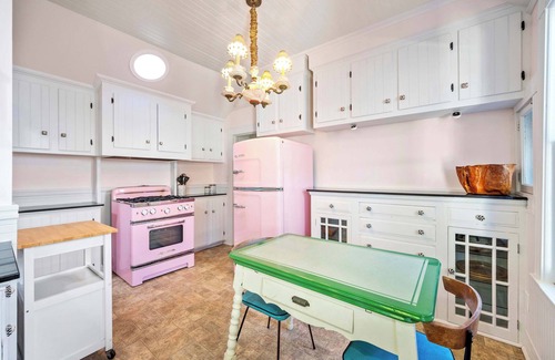 Pacific Grove House | Aldrich House - PG Charmer! Walk to Lovers Point!