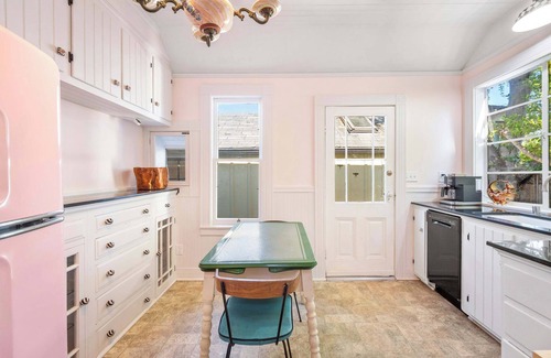 Pacific Grove House | Aldrich House - PG Charmer! Walk to Lovers Point!