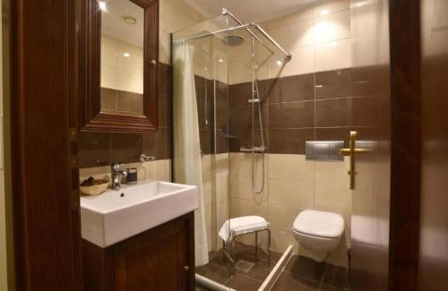 Gerakari Hotel | Alexander Mountain Resort