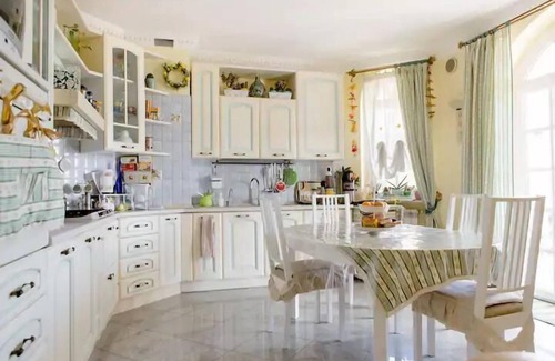 Collecorvino Bed & Breakfast | Alexander's Home
