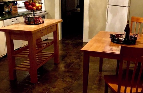 Stonewall House | Alexander's House! Private, entire home rental!