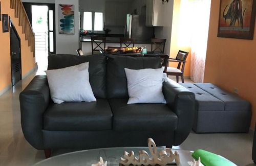 Ocho Rios Villa | Alexanders Penthouse on the beach