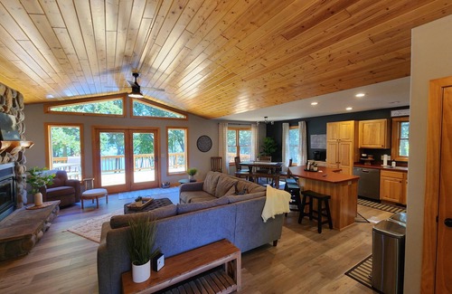Parkers Prairie House | Alexandria Adventures | 4 Bedroom Lake Irene