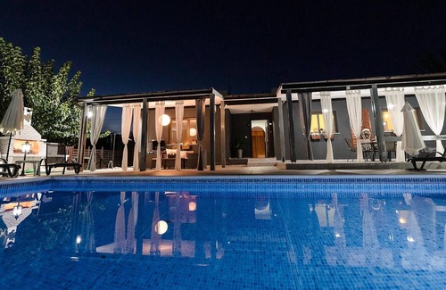 Nata Villa | Alexs Villa, Nata - 3 Beds, 2 Baths, Private Pool. Wi-Fi, BBQ's, Refurbished