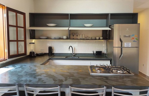 Mambucaba Apartment | Algodão – Cosy Flat, Pool, 50m from the Beach, Private Barbecue, AC, Wi-Fi, Netflix, Garage