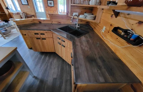 Nipissing Township Cottage | Algonquin Manitou Cottage & Lost Dog