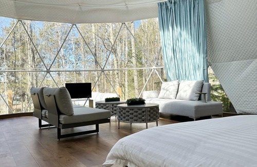 South Algonquin Cabin | Algonquin's Edge Resort | Dome 6