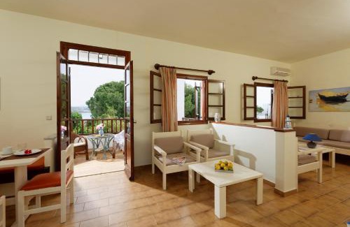 Livadi Apartment | Alianthos Suites
