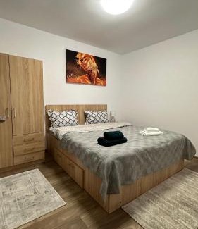 Roman Apartment | Alice Apartment
