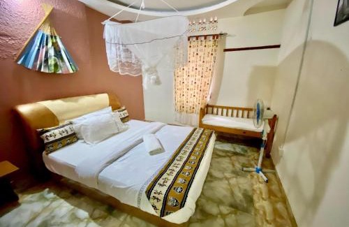 Entebbe House | Alice Gardens and Campsite