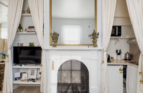 Launceston CBD Cottage | Alice's Cottages