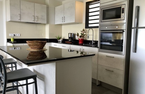 Papeete Condo | Alicia's Sky flat, on the heights with nice view on the sea and Papeete