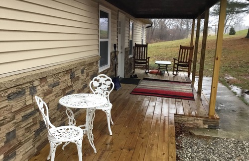 Nashport House | All American Cabin with plenty of parking