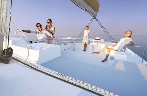 Horsepath Boat Rental | All Inclusive Yacht Charter: Destiny Unbound