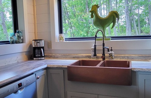 Frenchburg Cottage | All New Firefly Cottage in the Woods Overlooking Red River Gorge Geological area