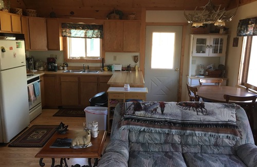 Felch Cabin | All Seasons CABIN Retreat
