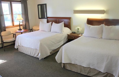 Town of Scriba Hotel | All Seasons Inn