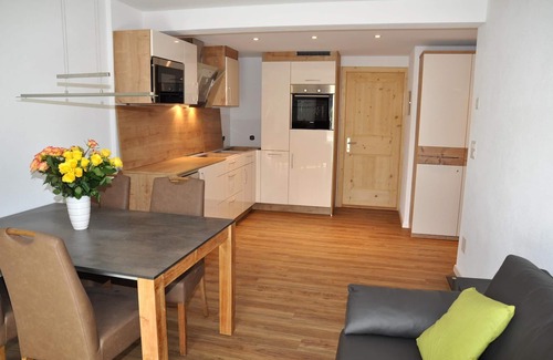 Engadin Scoul Apartment | Allegra and welcome to the Minchületta 1 vacation apartment