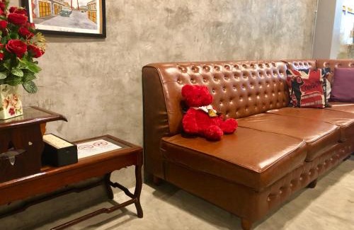 Wisutkasat Apartment | Alley living rama8