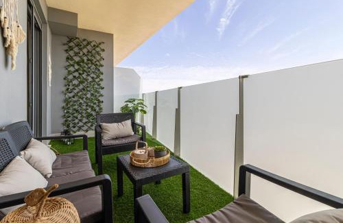 Jerez de la Frontera Apartment | Allo Apartments Bonald Parking Piscina 3 Habitaciones