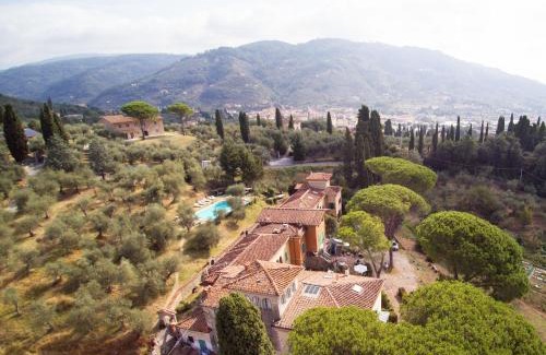 Pescia Villa | Alloggi in Villa storica