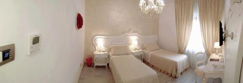 Villafranca di Verona Apartment | Alloggio Turistico GIULIETTA e Romeo - INTERO APPARTAMENTO - Villafranca di Verona, Zimmer, Holiday Rooms
