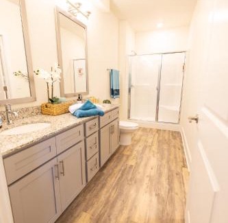 Hayes Apartment | Allstar Luxury Home LLC
