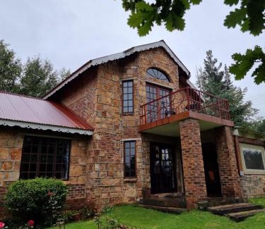 Dullstroom Villa | Alm-Ü