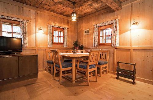 Huettschlag House | Almliesl HUET-136