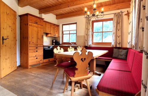 Huettschlag House | Almliesl HUET-484