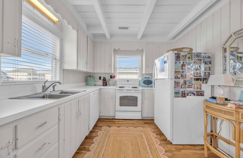 Litchfield by the Sea House | Almost Abaco Creekfront home on canal of South Litchfield