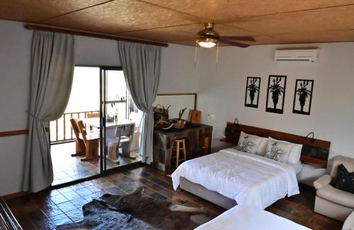 Otjiwarongo Cabin | Aloegrove Safari Lodge