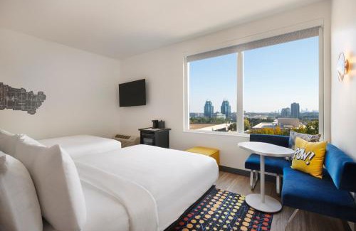 Sandy Springs Hotel | Aloft Atlanta Perimeter Center