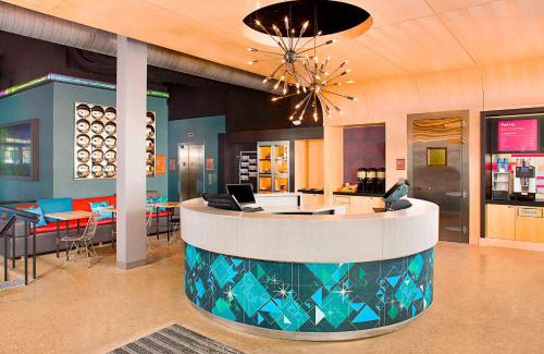 Beachwood Hotel | Aloft Beachwood
