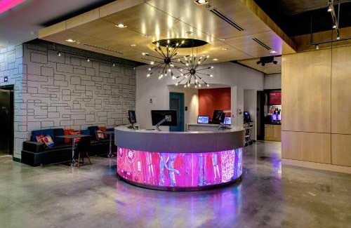 Downtown Hotel | Aloft Durham Downtown